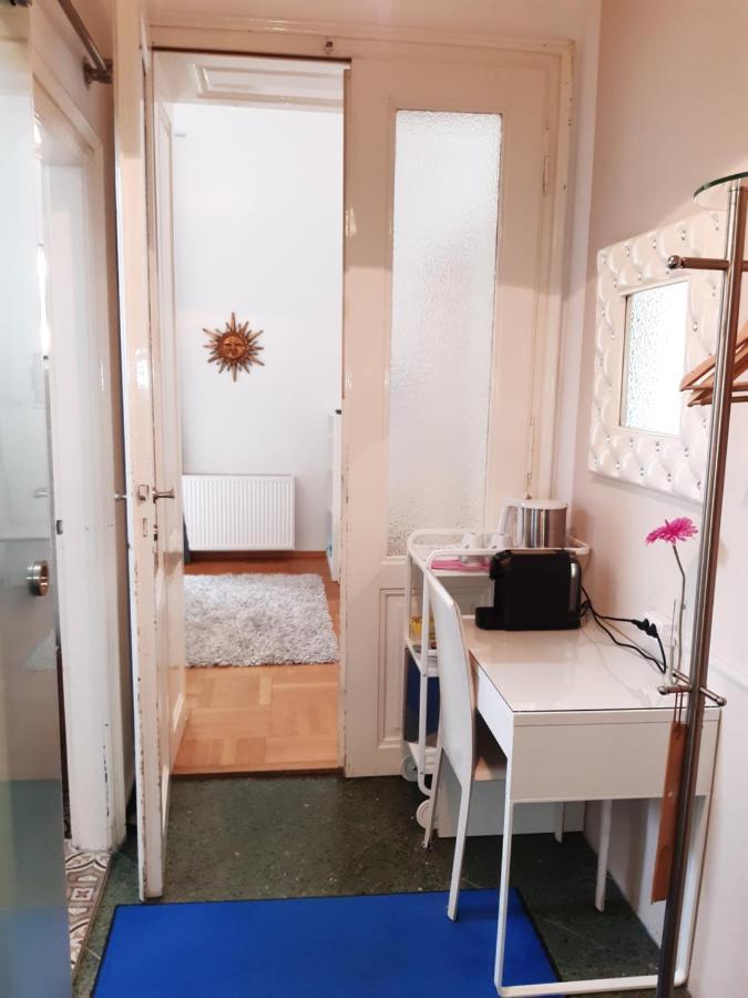 Kristall Doppelzimmer Direkt Im Zentrum, Balkon باد اسشي المظهر الخارجي الصورة